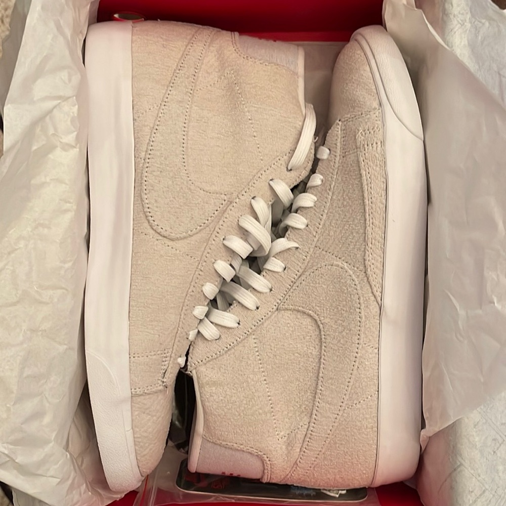 Nike Blazers Stranger Things Limited Edition “Upside Down”